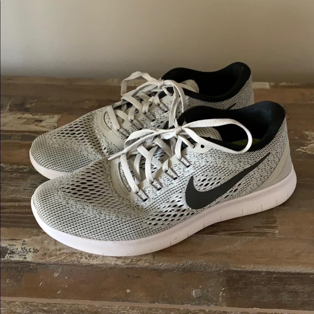 Nike Free RN shoes